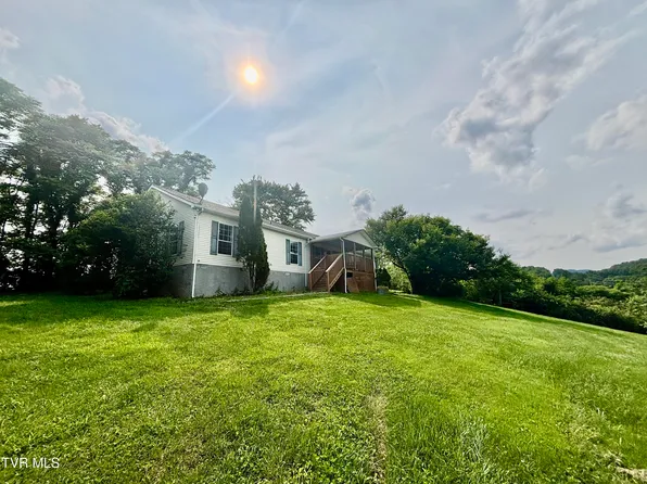 299 Lakehannah Dr, Jonesville, VA 24263