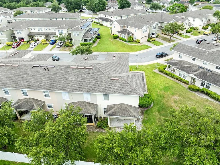 2064 Cypress Bay Blvd — Photo 22