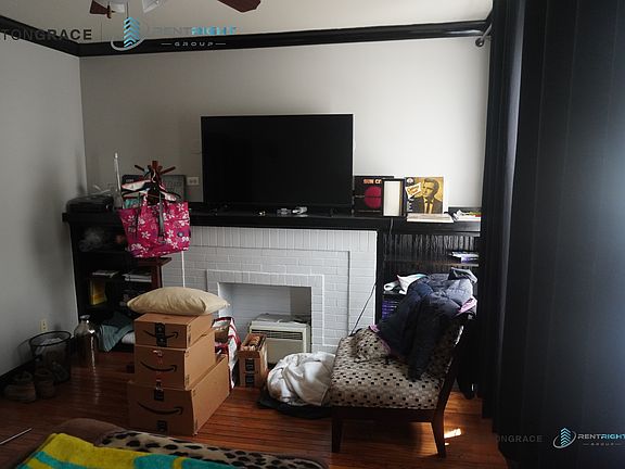 5th image of 1248-60 W Devon Ave #1254-2