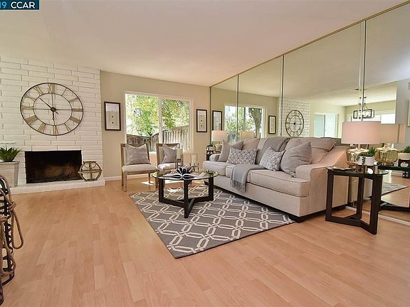 2nd image of 76 Fountainhead Ct