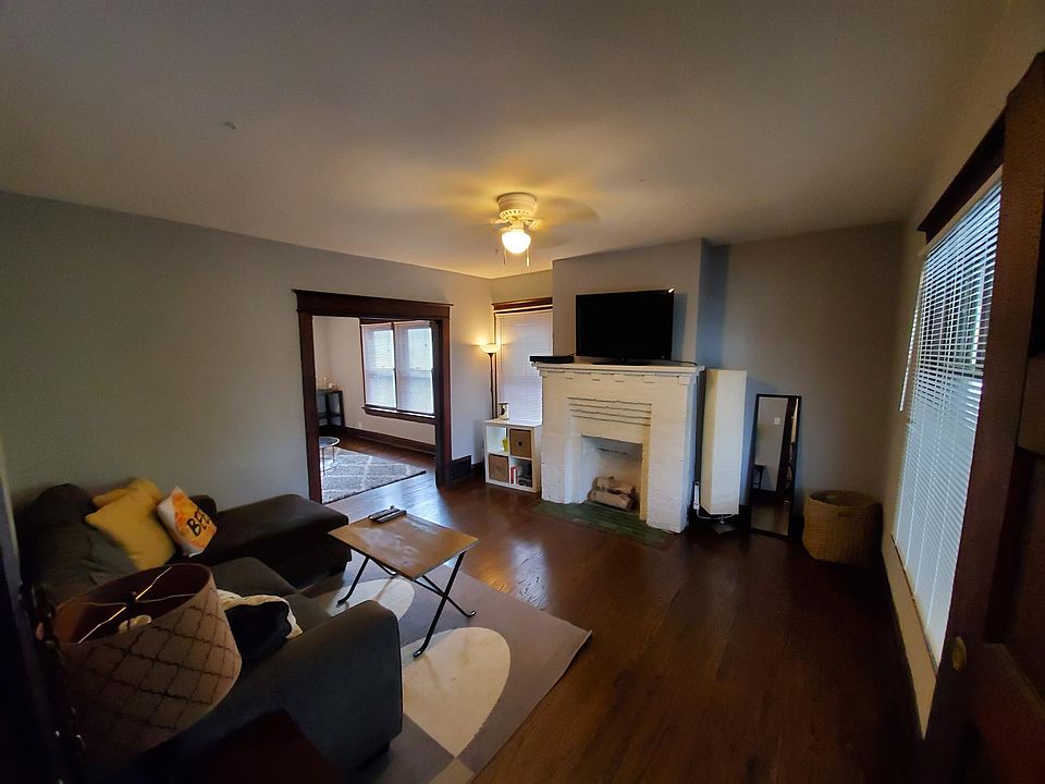1st image of 4018 Forest Ave #2