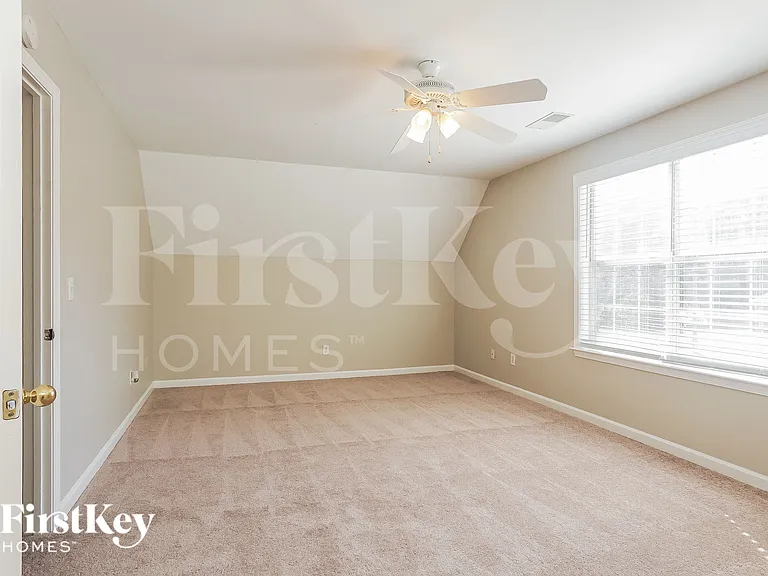 623 Shelby Forest Trl — Photo 10