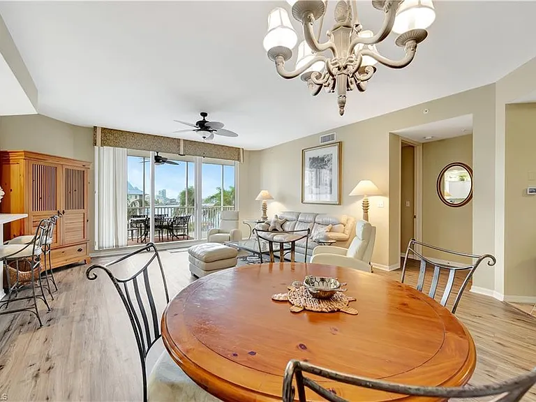 400 Flagship Dr #403 — Photo 3