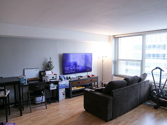 5th image of 3600 N Lake Shore Dr APT 2509