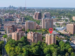 5049 Wornall Rd UNIT 9, Kansas City, MO 64112
