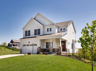 223 Hickory Ln, Mars, PA