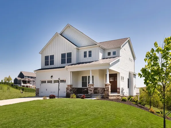 223 Hickory Ln, Mars, PA 16046