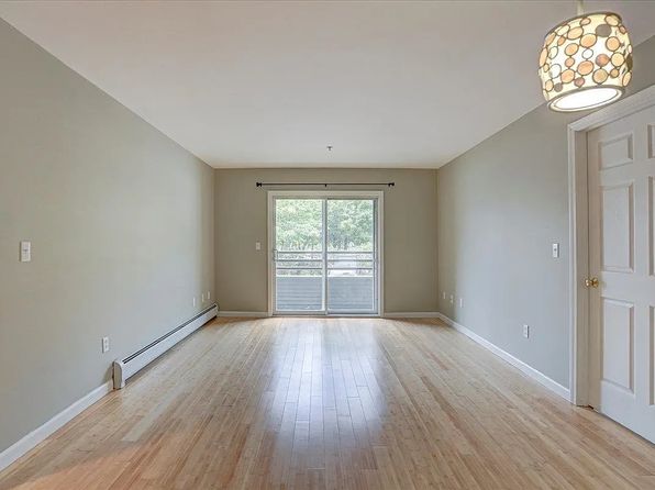 303 Lime Kiln Rd APT 13