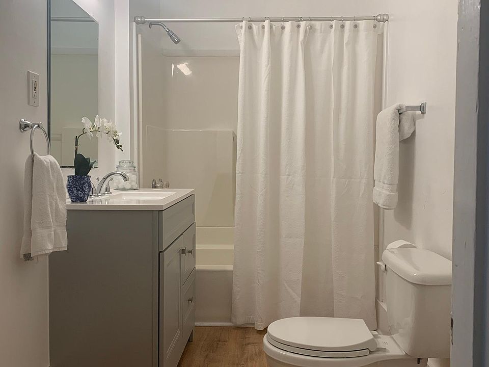 1st image of 37 Mentelle Park APT 4