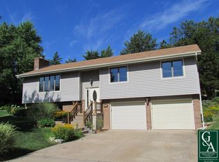 2013 Deerfield Sq, Manhattan, KS 66503