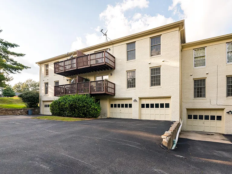 6518 Montero Dr #3 — Photo 11