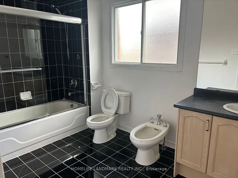 9 Baltic St — Photo 11