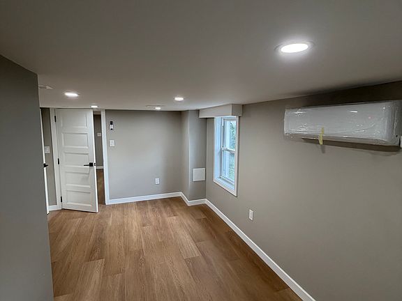 2nd image of 14 Park St #1