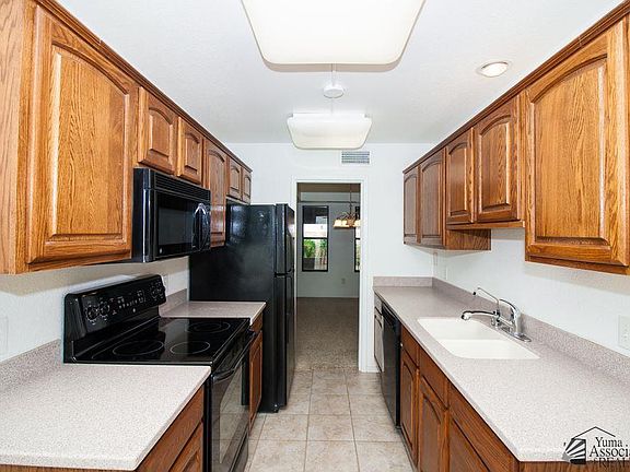 4th image of 3004 S Torrey Pines Cir
