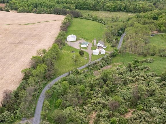 5th image of 80 Valley Crest Rd