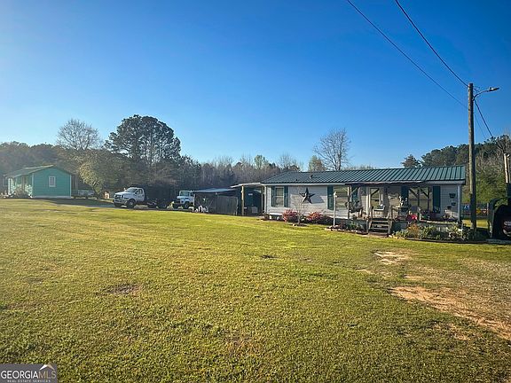 2nd image of 465 Hines Rd