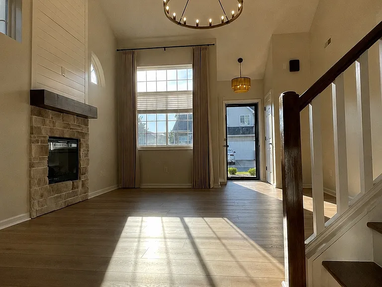 8372 Enclave Blvd #13 — Photo 3