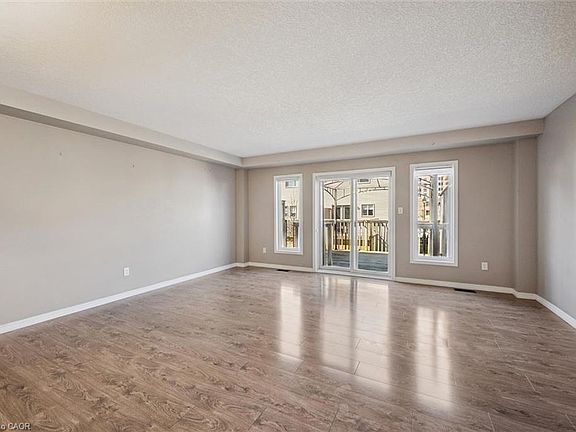 4th image of 3045 Springmeadow Rd #3