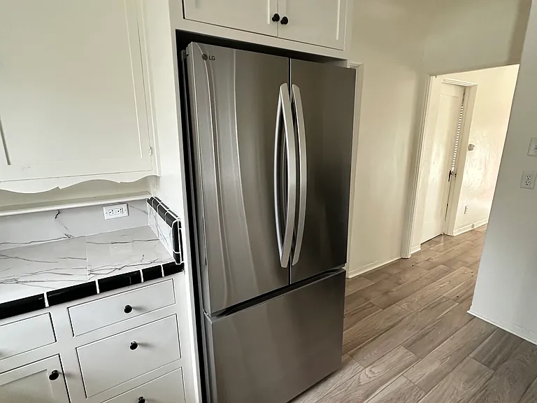 455 Hazel St — Photo 13