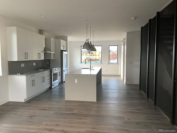 3rd image of 2900 Rowhouse Dr #D3