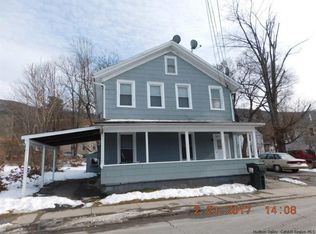 32 Clinton Ave, Ellenville, NY 12428