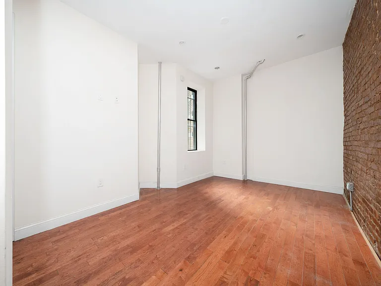 945 Saint Nicholas Ave #1D — Photo 10