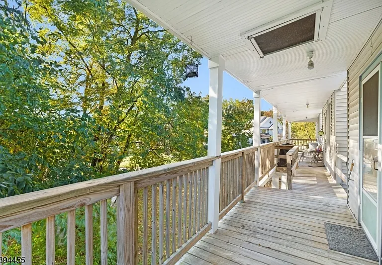 621 Spruce Ave #B — Photo 16
