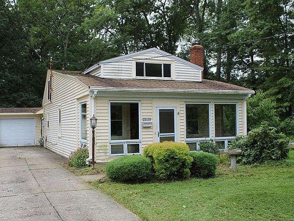 2nd image of 23119 Summerland Ave