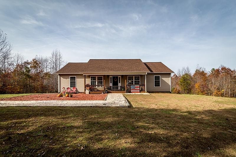 1st image of 465 Deerwood Dr