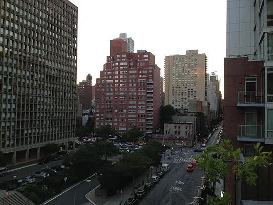 Rented by Aysaac Allen LLC | media 35