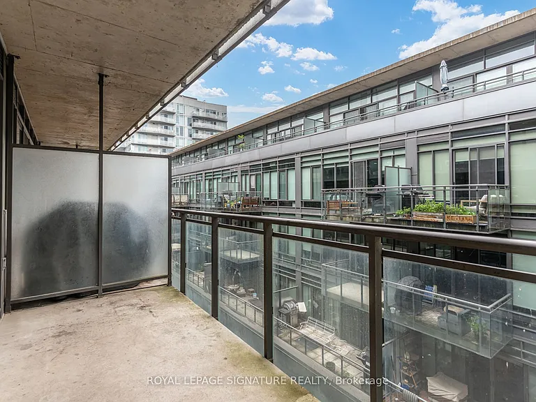 90 Broadview Ave #717 — Photo 22