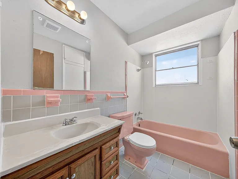 2321 Noll Dr — Photo 15