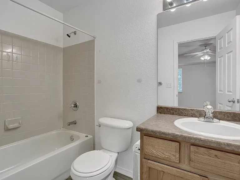 6769 Rio Bravo Grv — Photo 22