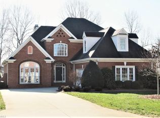 163 Isleworth Dr, Advance, NC 27006