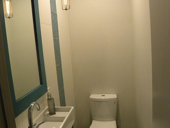 5th image of 3130 N Downing St #100