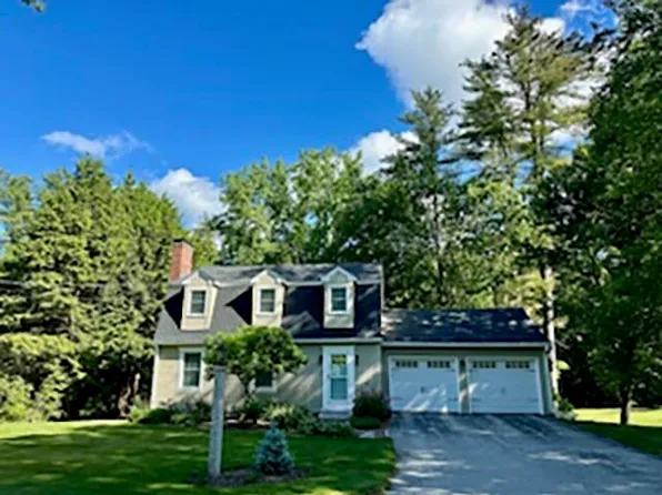 15 Presidential Road, Bedford, NH 03110