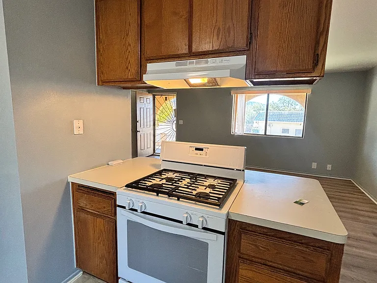 4843 Columbia Way #6 — Photo 5