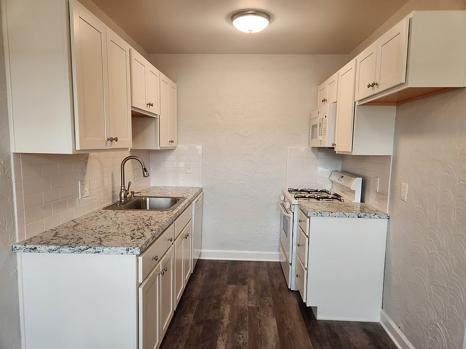 1st image of 1200 W 5th Ave #7