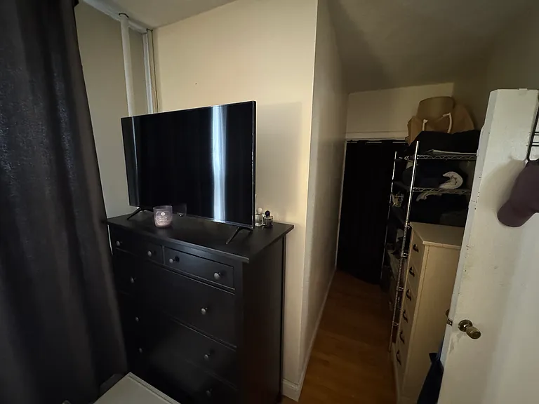 190-192 Holland St #2 — Photo 10