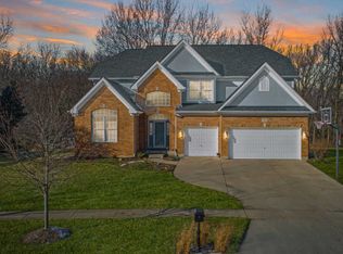 785 Wedgewood Dr, Crystal Lake, IL 60014