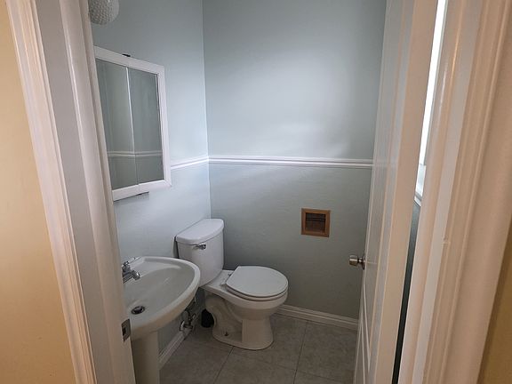5th image of 3355 Monroe Blvd