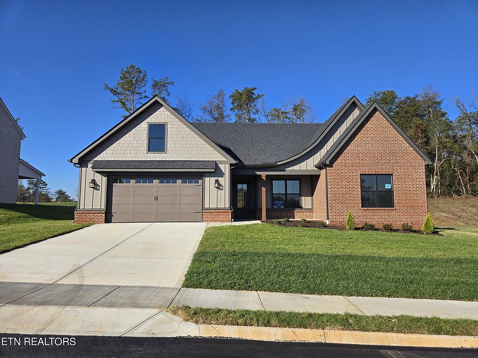 1st image of 221 Limelight Ln