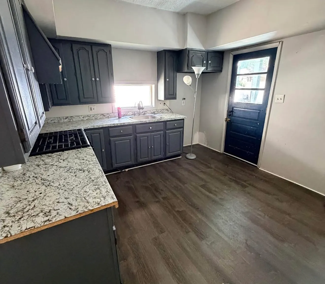 5 bed, 2.5 bath, $2,500 — Photo 4