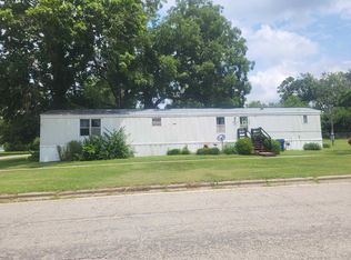 220 W 7th St #706, Eureka, KS 67045