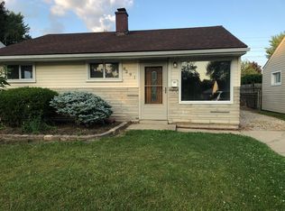 8291 Birch St, Taylor, MI 48180