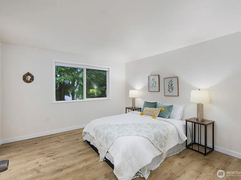 15132 SE 48th Dr — Photo 4