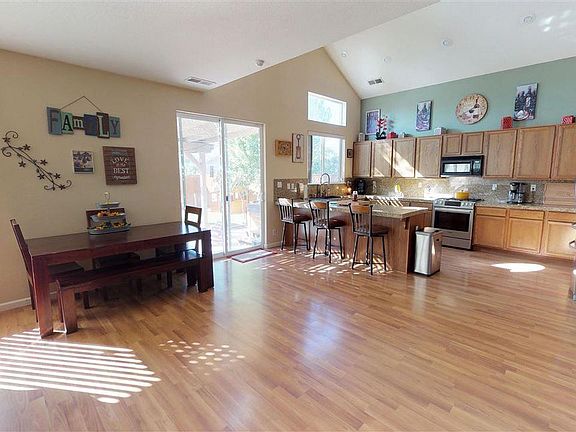 3rd image of 1346 Winnies Ln