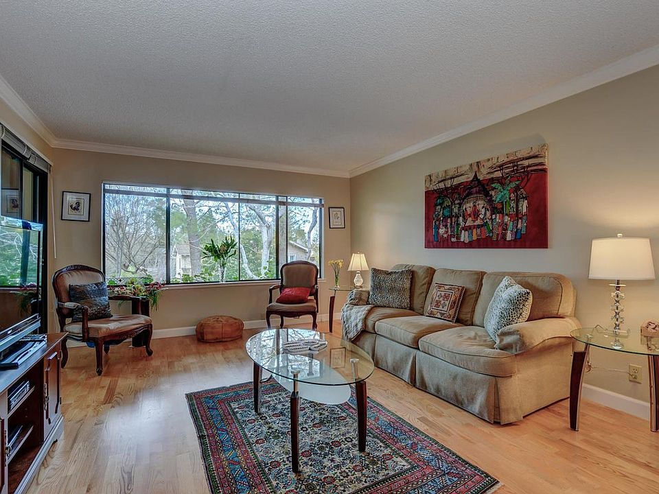 1st image of 2140 Santa Cruz Ave APT E202