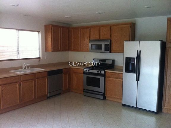 2nd image of 30 Summer Walk Ave #0