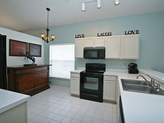 4th image of 529 Lexingdale Dr